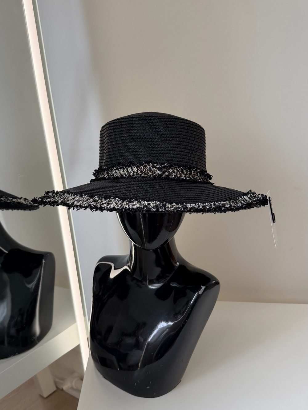 Black Wide-Brim Boater Sun Hat with Textured Trim